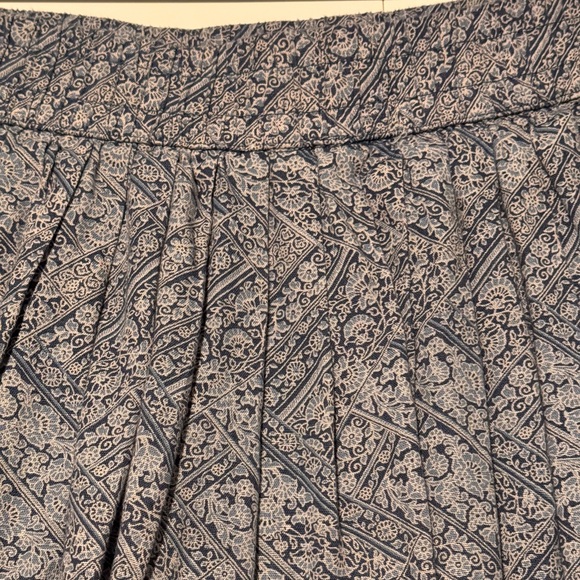 American Eagle Floral Pleated Skirt - Picture 2 of 5